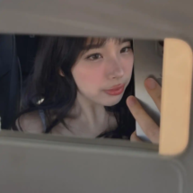 Elle Lee (36)