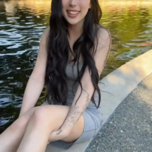 Elle Lee (37)
